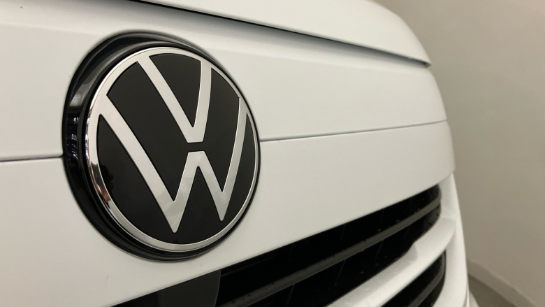 Volkswagen Transporter T32 Swb Electric 160kW 65kWh Commerce Pro Van Auto